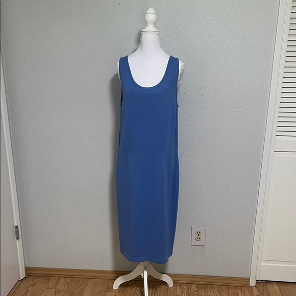 St. John Collection Classic Blue Midi Dress - Picture 3 of 8